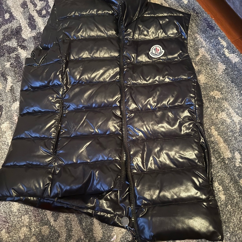 Moncler Ghany black Puffer down vest size small